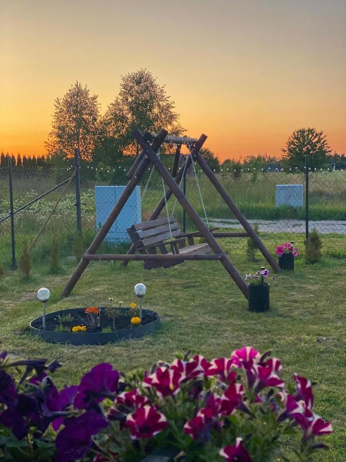 Domki Wczasowe Nidia Jezierzany Exterior foto